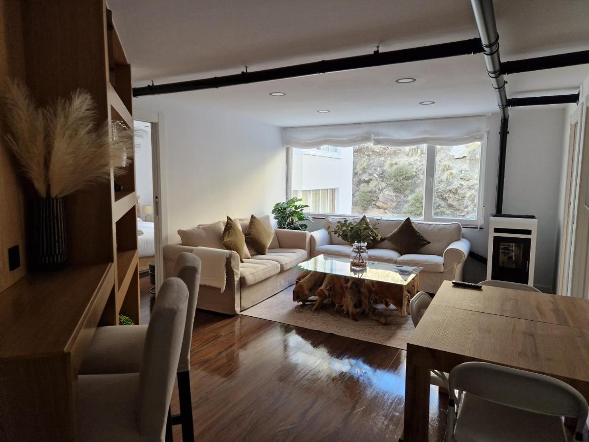 Fantastic Brand New Appartment In Best Location Just Few Steps From The Ski Slope! Private Parking シエラネバダ エクステリア 写真